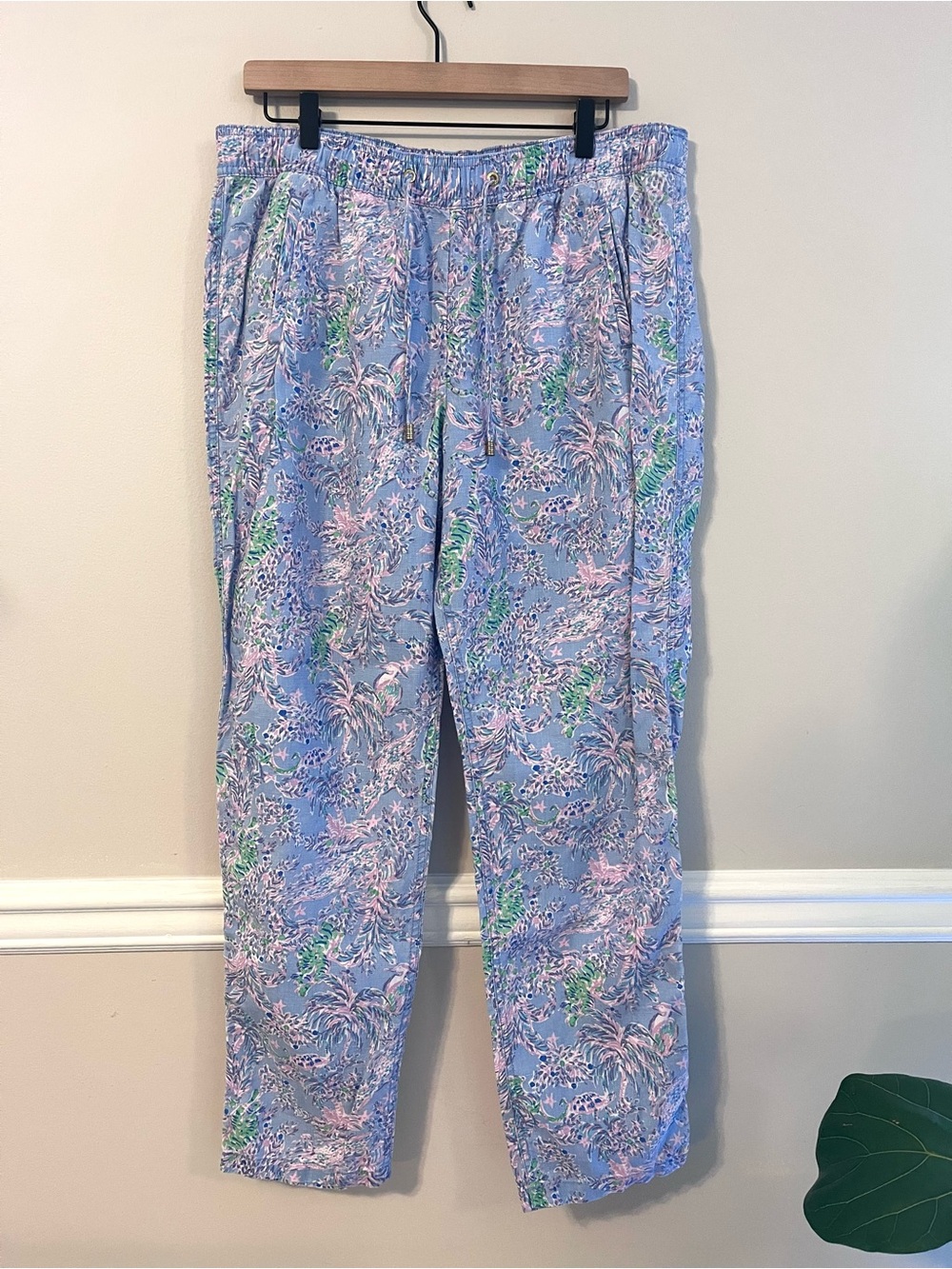 Lilly Pulitzer Women’s Taron 100% Linen Pants XL Blue Turtle Print Drawstring